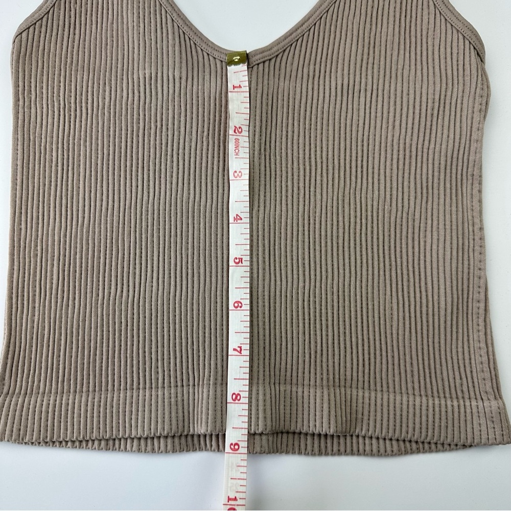 Dynamic Seamless Cami Tank - Picture 5 of 5